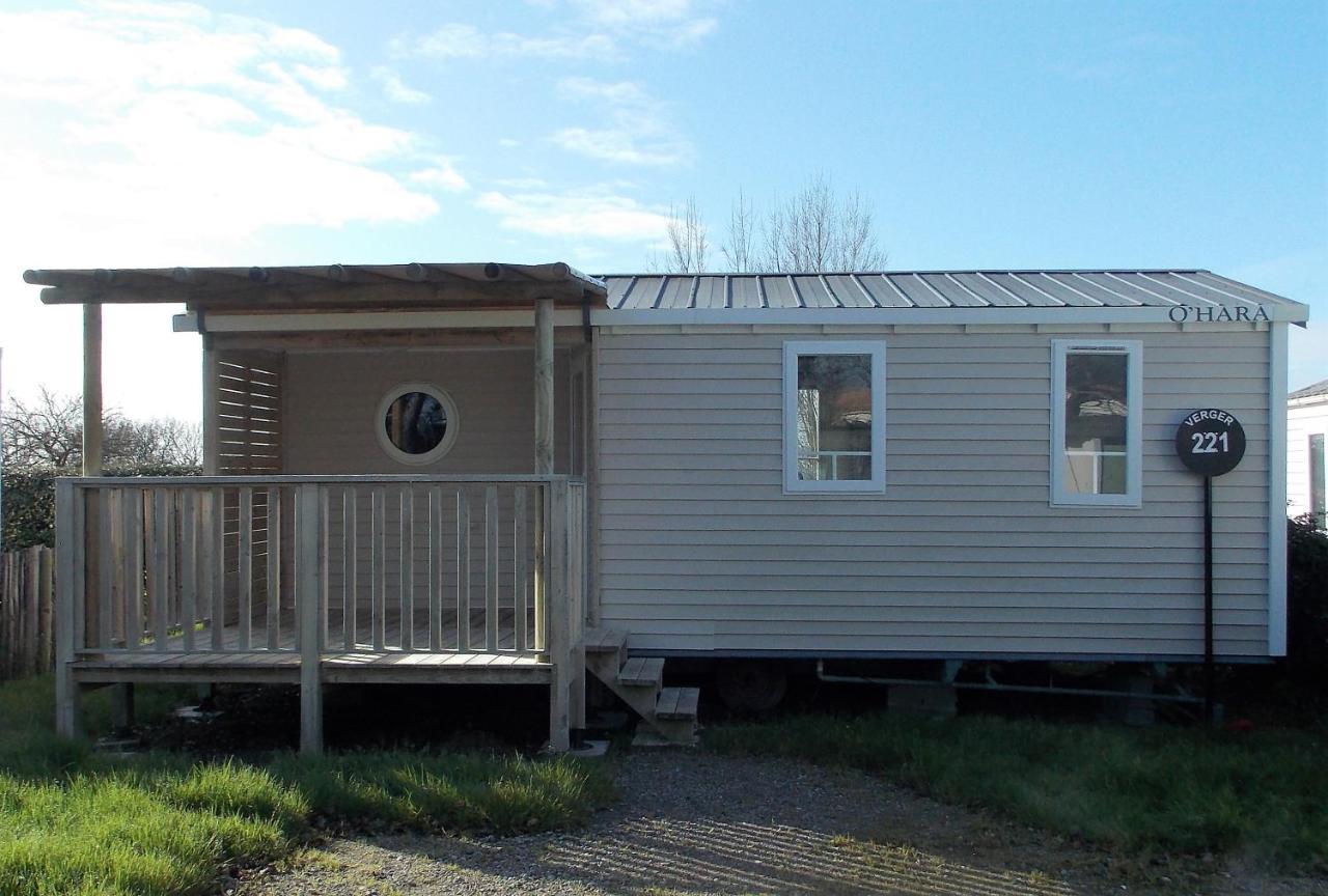 Camping Insolite Le Haut Village Сен-Мишель-Шеф-Шеф Экстерьер фото